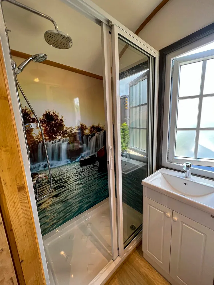 Gypsy Traveller photo 4